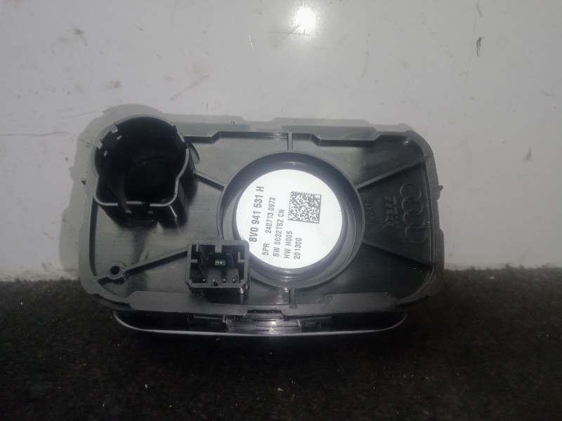 Recambio de interruptor luces para audi a3 limousine (8vs, 8vm) 1.4 tsi referencia OEM IAM 8V0941531H TRW 