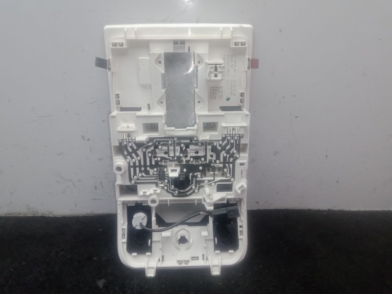 Recambio de luz interior para audi a3 limousine (8vs, 8vm) 1.4 tsi referencia OEM IAM 8V0947135A  