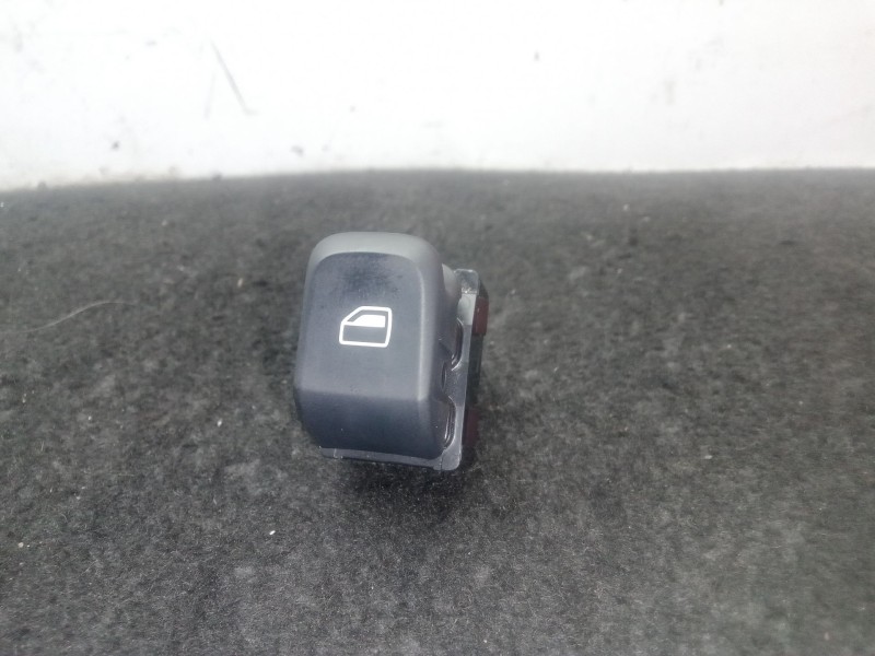 Recambio de mando elevalunas trasero derecho para audi a3 limousine (8vs, 8vm) 1.4 tsi referencia OEM IAM 8V0959855  