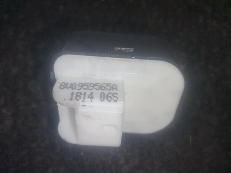 Recambio de mando retrovisor para audi a3 limousine (8vs, 8vm) 1.4 tsi referencia OEM IAM 8V0959565A  