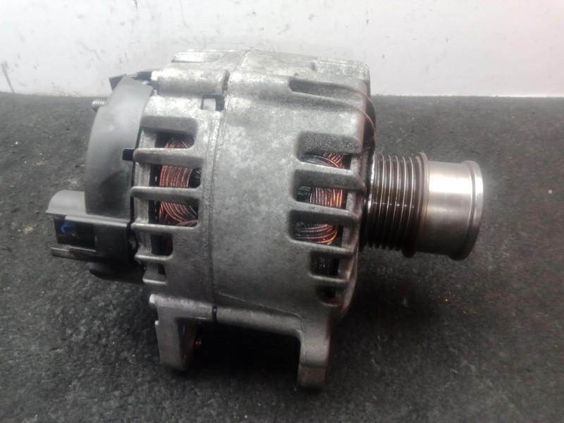 Recambio de alternador para audi a3 limousine (8vs, 8vm) 1.4 tsi referencia OEM IAM 04C903023K - TG14C071 VALEO 