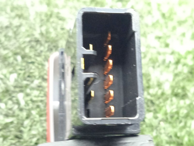 Recambio de warning para hyundai tucson (jm) 2.0 crdi cat referencia OEM IAM 937902E000 - 51008E 8.PINES DECO