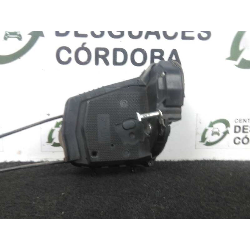 Recambio de cerradura puerta trasera izquierda para toyota yaris 1.4 turbodiesel cat referencia OEM IAM   