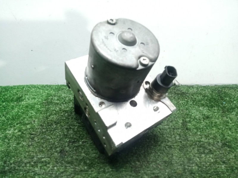 Recambio de abs para toyota avensis sedán (_t25_) 1.8 (zzt251_) referencia OEM IAM 8954105090 - 0265950149  