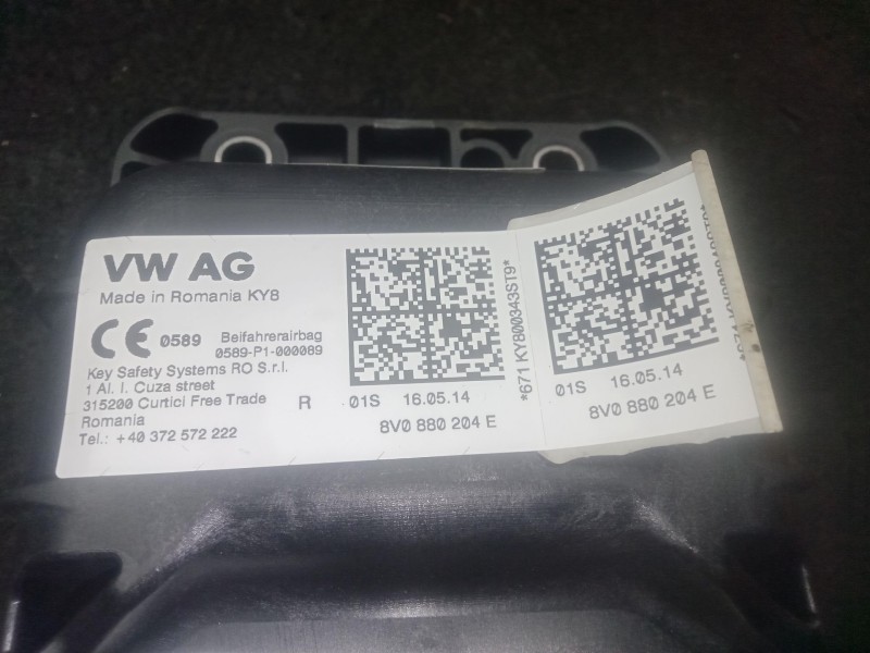 Recambio de airbag delantero derecho para audi a3 limousine (8vs, 8vm) 1.4 tsi referencia OEM IAM 8V0880204E  