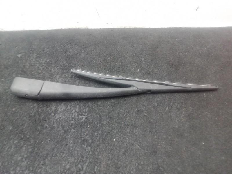 Recambio de brazo limpia trasero para hyundai ix35 (lm, el, elh) 1.7 crdi referencia OEM IAM .  