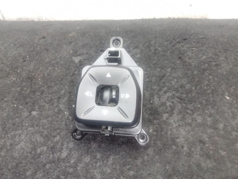 Recambio de mando retrovisor para hyundai ix35 (lm, el, elh) 1.7 crdi referencia OEM IAM 3834801110  