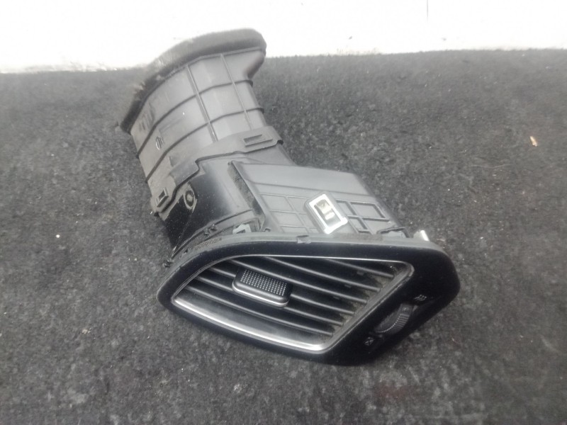 Recambio de aireador delantero izquierdo para hyundai ix35 (lm, el, elh) 1.7 crdi referencia OEM IAM .  