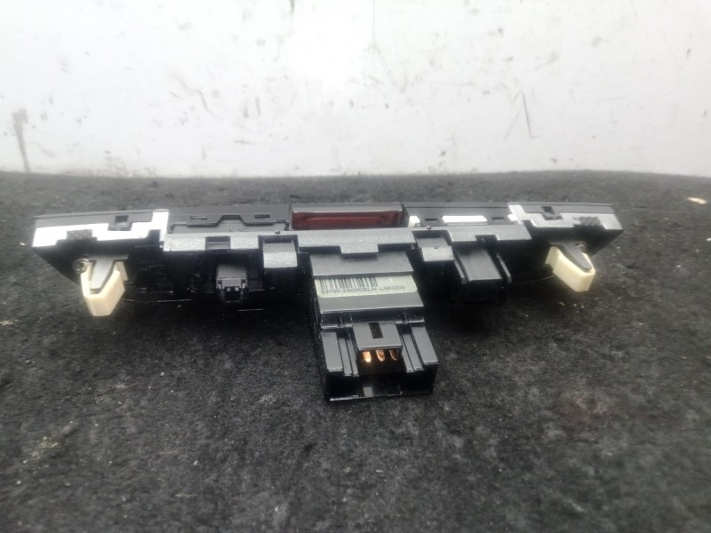 Recambio de warning para hyundai ix35 (lm, el, elh) 1.7 crdi referencia OEM IAM 847402S350TAN - 937902S000BLH  