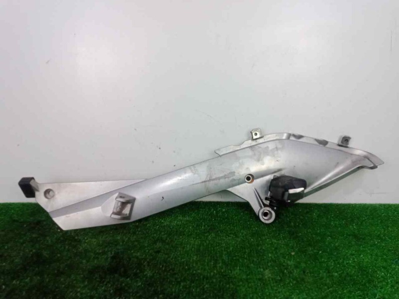 Recambio de posapie para bmw r 1200 rt/st referencia OEM IAM 4671767529002-11043010 DERECHO 