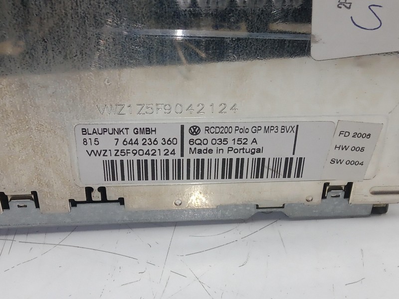 Recambio de sistema audio / radio cd para volkswagen polo (9n3) 1.4 16v referencia OEM IAM 6Q0035152A - 7644236360  