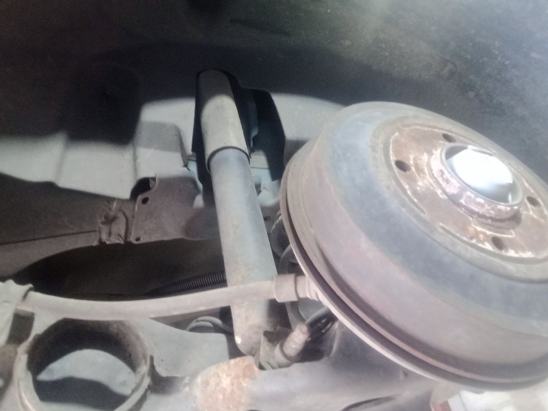 Recambio de amortiguador trasero izquierdo para citroën c4 cactus 1.5 bluehdi 100 referencia OEM IAM   