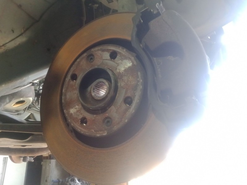 Recambio de mangueta delantera derecha para citroën c4 cactus 1.5 bluehdi 100 referencia OEM IAM   