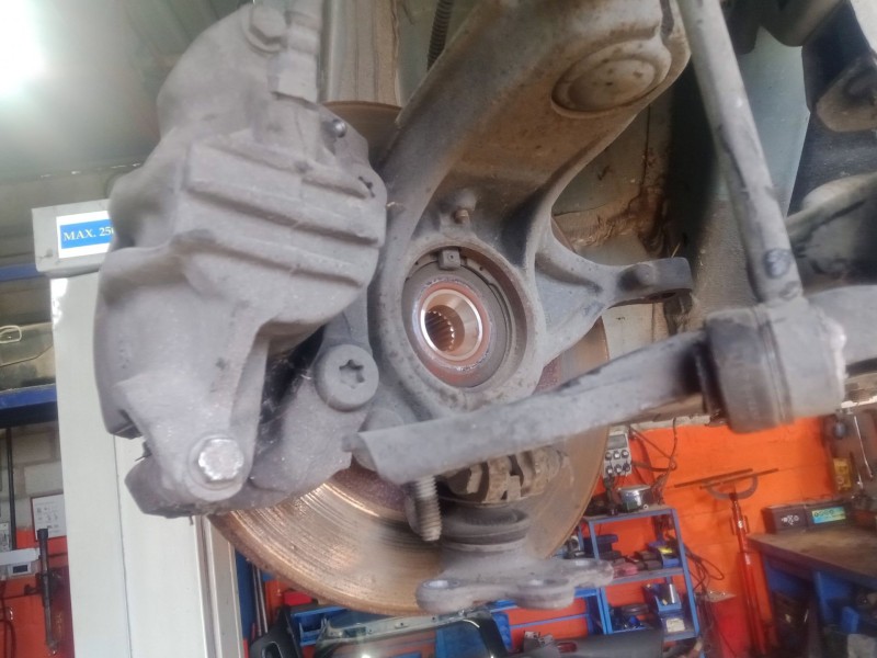 Recambio de pinza freno delantera derecha para citroën c4 cactus 1.5 bluehdi 100 referencia OEM IAM   