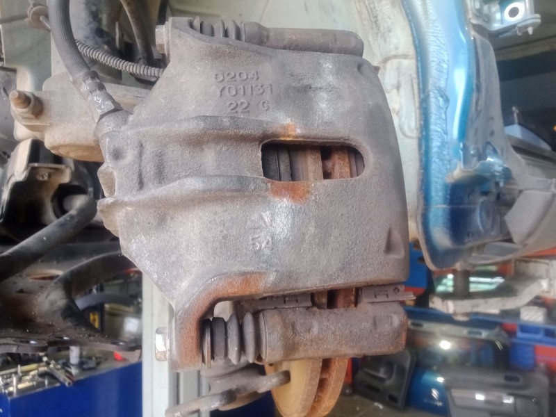 Recambio de pinza freno delantera izquierda para citroën c4 cactus 1.5 bluehdi 100 referencia OEM IAM   