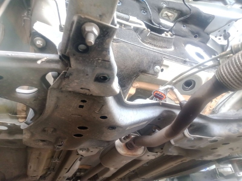 Recambio de puente delantero para opel corsa e (x15) 1.4 (08, 68) referencia OEM IAM   