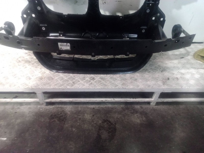 Recambio de refuerzo paragolpes delantero para bmw 1 (e81) 116 d referencia OEM IAM   