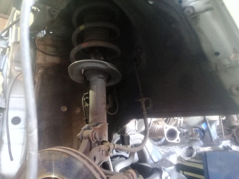 Recambio de amortiguador delantero derecho para hyundai i30 (gd) 1.4 crdi referencia OEM IAM   