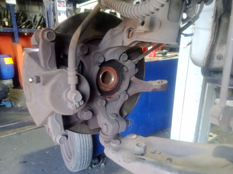Recambio de mangueta delantera derecha para hyundai i30 (gd) 1.4 crdi referencia OEM IAM   