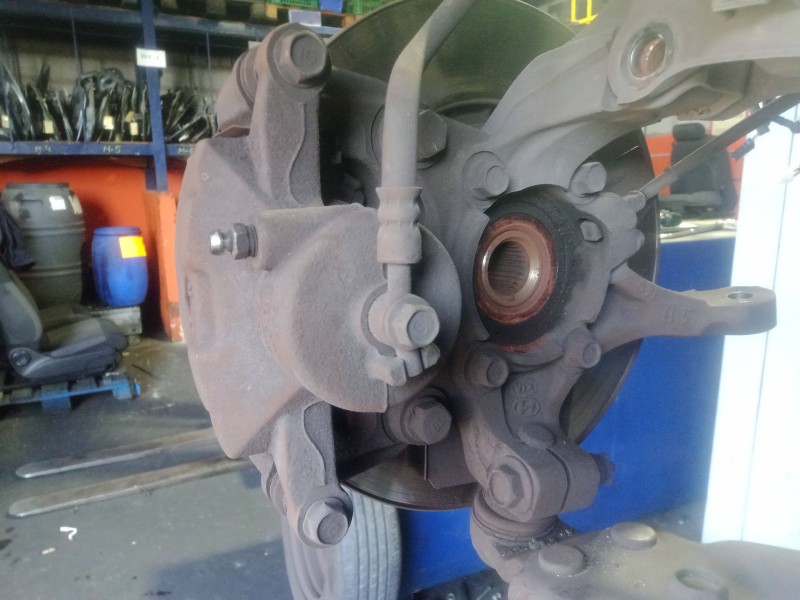 Recambio de pinza freno delantera derecha para hyundai i30 (gd) 1.4 crdi referencia OEM IAM   