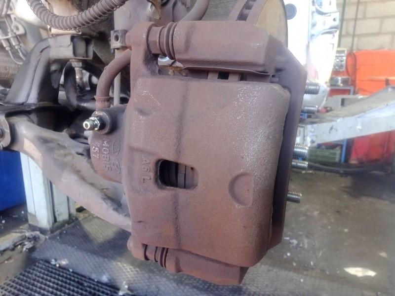 Recambio de pinza freno delantera izquierda para hyundai i30 (gd) 1.4 crdi referencia OEM IAM   