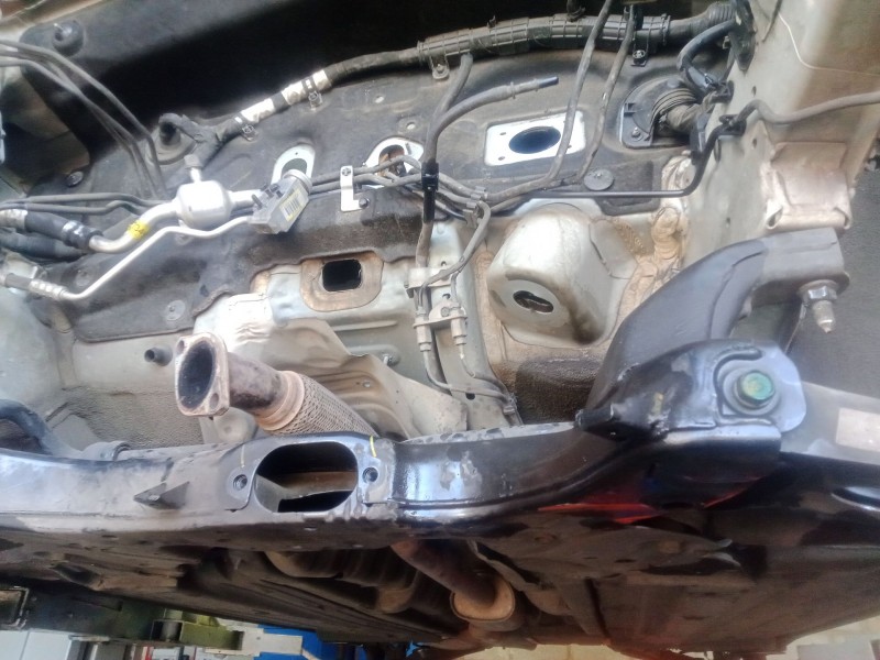 Recambio de puente delantero para hyundai i30 (gd) 1.4 crdi referencia OEM IAM   