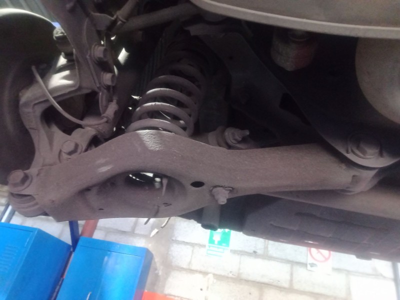 Recambio de brazo suspension inferior trasero derecho para hyundai i30 (gd) 1.4 crdi referencia OEM IAM   