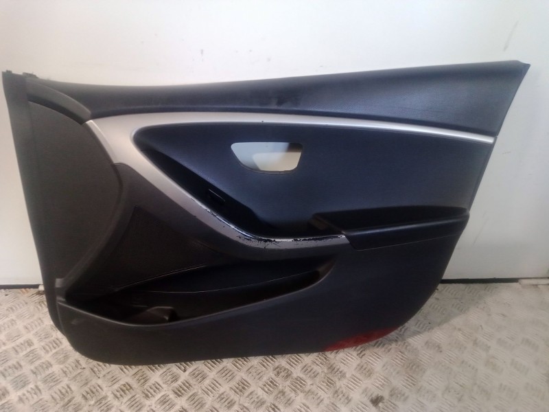 Recambio de guarnecido puerta delantera derecha para hyundai i30 (gd) 1.4 crdi referencia OEM IAM   