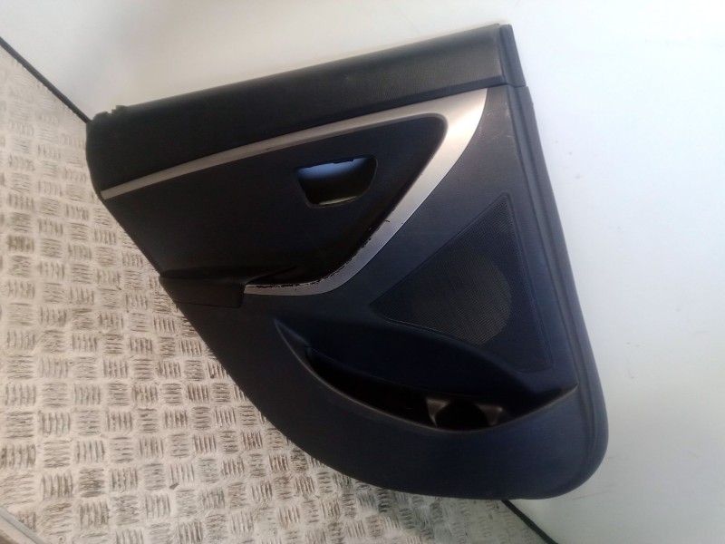 Recambio de guarnecido puerta trasera izquierda para hyundai i30 (gd) 1.4 crdi referencia OEM IAM   