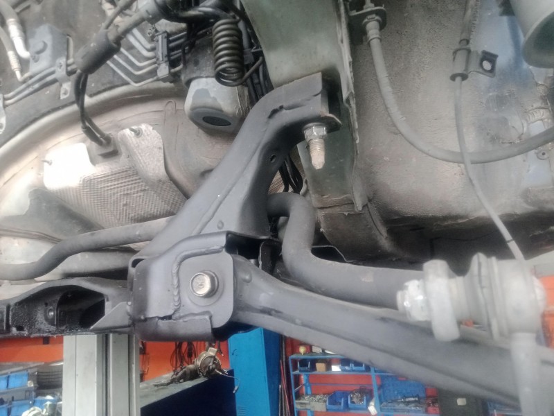 Recambio de barra estabilizadora delantera para hyundai ix35 (lm, el, elh) 1.7 crdi referencia OEM IAM   