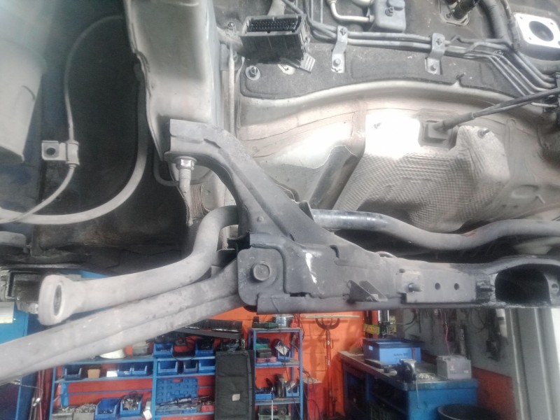 Recambio de barra estabilizadora delantera para hyundai ix35 (lm, el, elh) 1.7 crdi referencia OEM IAM   