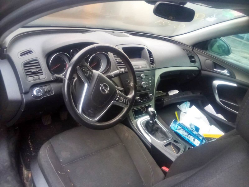 opel insignia a (g09) del año 2011