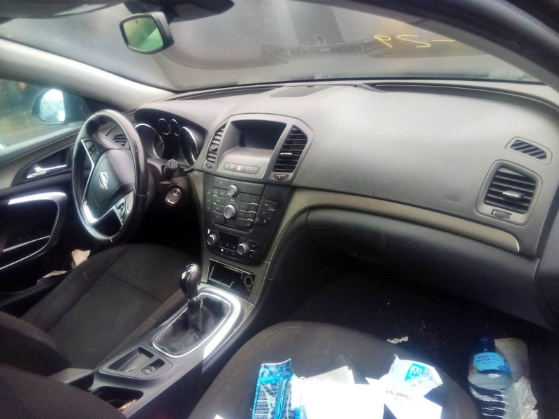 opel insignia a (g09) del año 2011