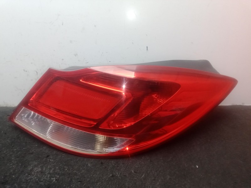 Recambio de piloto trasero derecho para opel insignia a (g09) 2.0 cdti (68) referencia OEM IAM .  