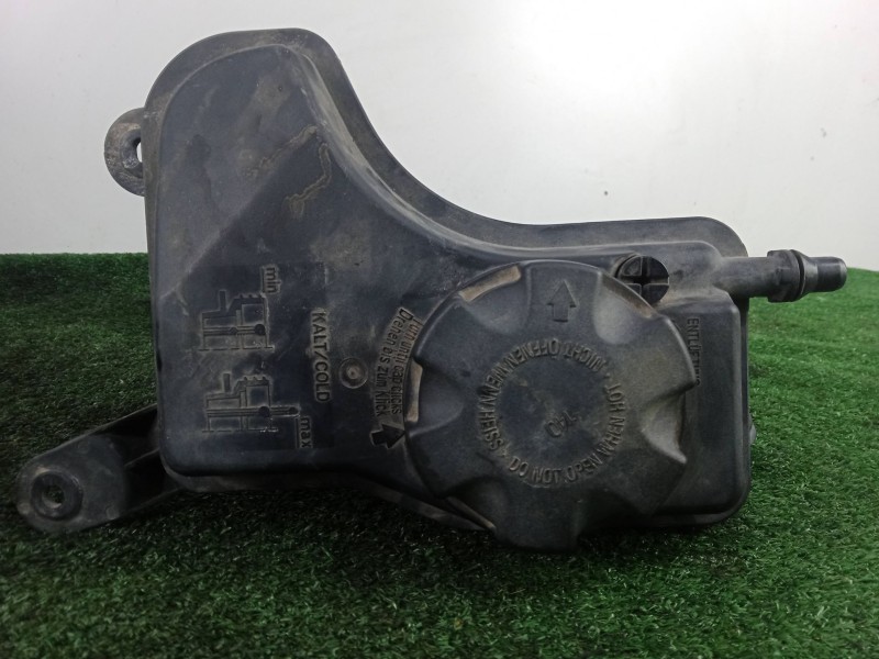 Recambio de deposito expansion para bmw serie 3 berlina (e90) 2.0 16v diesel referencia OEM IAM 75300799 - 10808611  