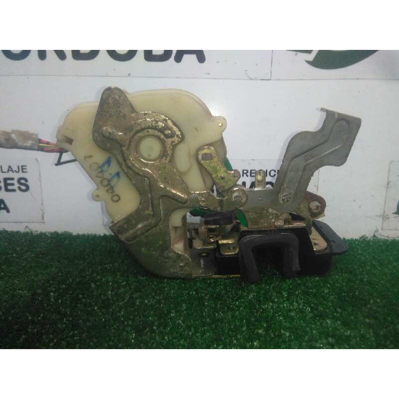 Recambio de cerradura puerta delantera derecha para kia sorento 2.5 crdi referencia OEM IAM  6.PINES 