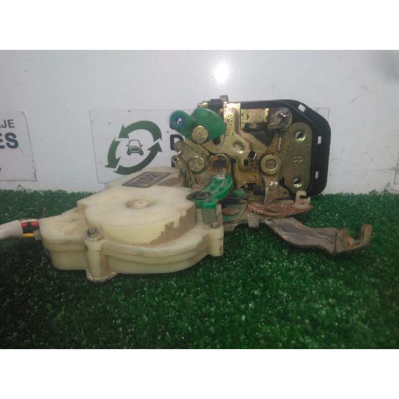 Recambio de cerradura puerta delantera derecha para kia sorento 2.5 crdi referencia OEM IAM  6.PINES 