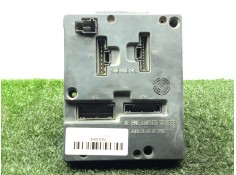 Recambio de caja reles / fusibles para renault megane i coach (da0/1_) 1.9 dti (da0n) referencia OEM IAM 8200029340A  SIEMENS