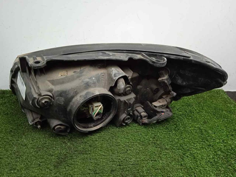 Recambio de faro derecho para kia cerato 1.6 crdi referencia OEM IAM SINREFERENCIA 07-09 