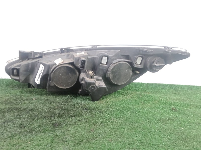 Recambio de faro derecho para peugeot 307 (3a/c) 1.6 hdi 110 referencia OEM IAM  HALOGENO VALEO