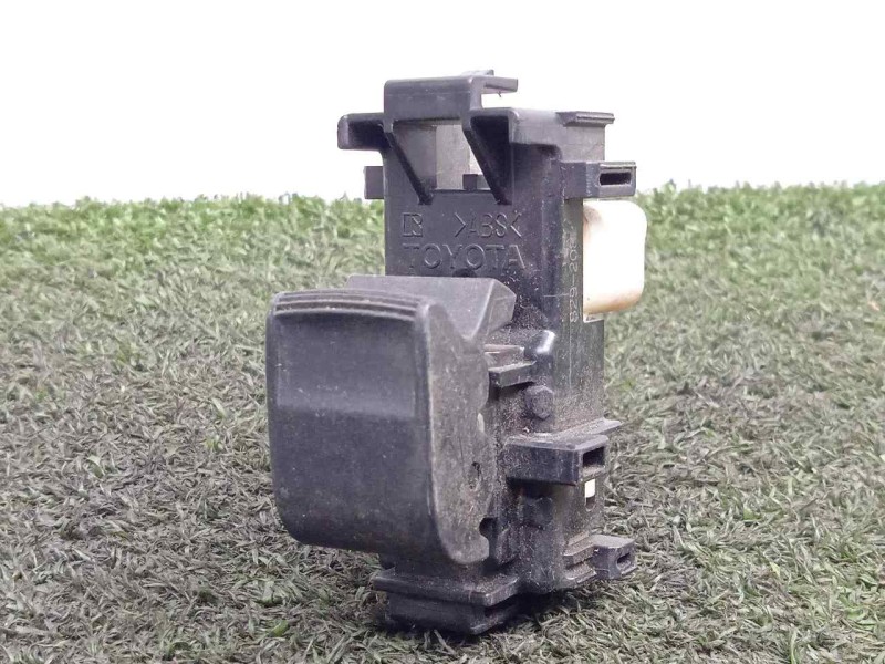 Recambio de mando elevalunas delantero derecho para toyota yaris 1.4 turbodiesel cat referencia OEM IAM   