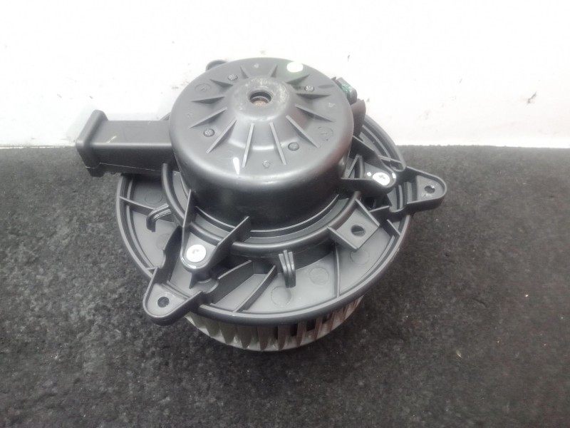 Recambio de motor calefaccion para opel insignia a (g09) 2.0 cdti (68) referencia OEM IAM 5242673401  