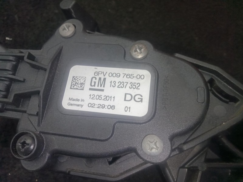 Recambio de potenciometro pedal para opel insignia a (g09) 2.0 cdti (68) referencia OEM IAM 6PV00976500 - 13237352  