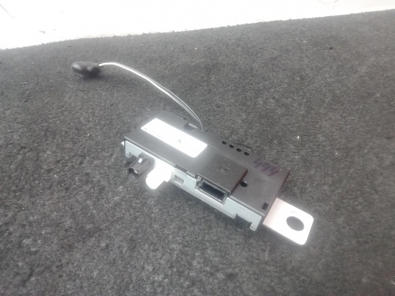 Recambio de antena para opel insignia a (g09) 2.0 cdti (68) referencia OEM IAM 13241374 - 421251063  