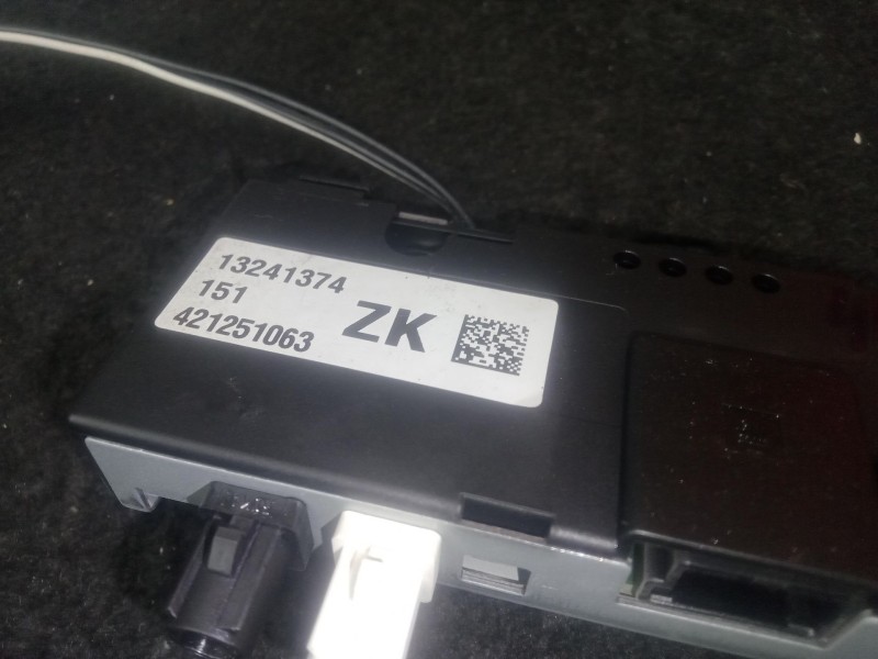 Recambio de antena para opel insignia a (g09) 2.0 cdti (68) referencia OEM IAM 13241374 - 421251063  