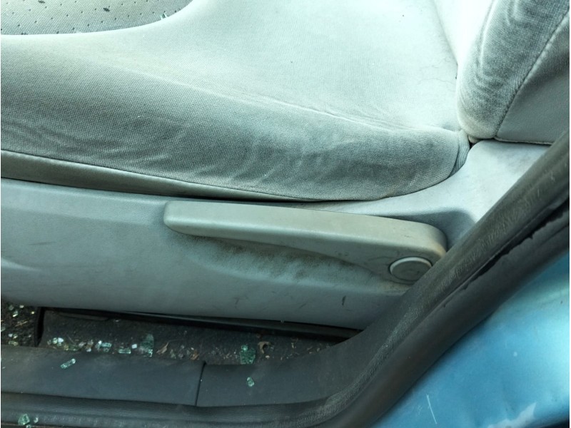 Recambio de asiento delantero izquierdo para citroën c3 i (fc_, fn_) 1.4 i referencia OEM IAM   
