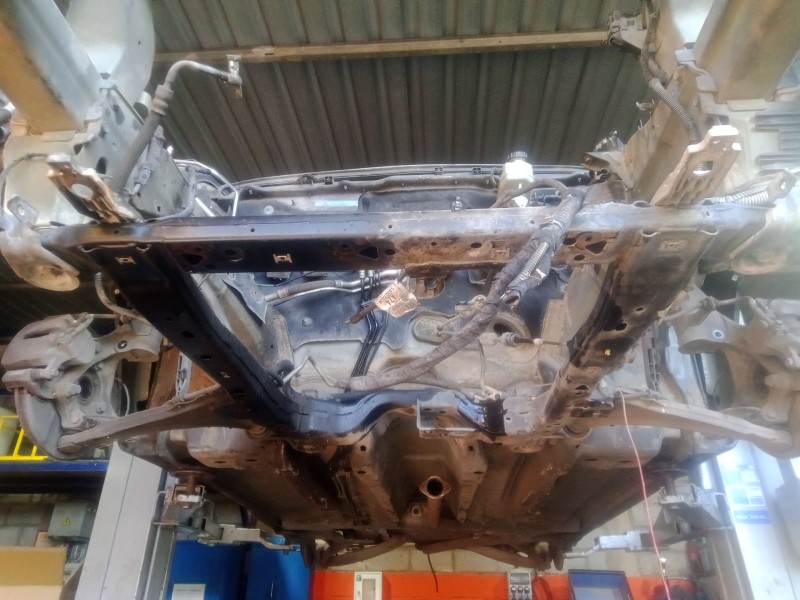 Recambio de puente delantero para opel insignia a (g09) 2.0 cdti (68) referencia OEM IAM   