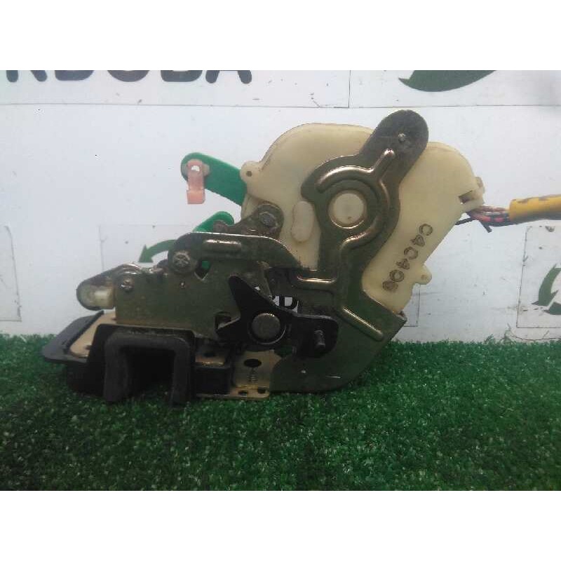 Recambio de cerradura puerta trasera izquierda para kia sorento 2.5 crdi referencia OEM IAM  6.PINES 