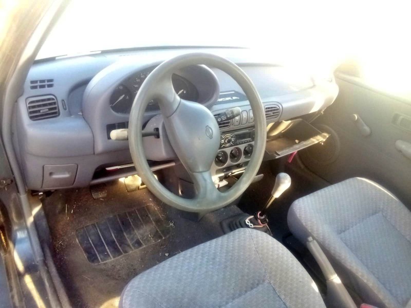 nissan micra ii (k11) del año 1993