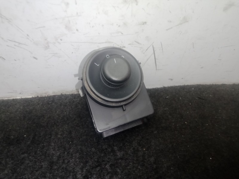 Recambio de mando retrovisor para opel insignia a (g09) 2.0 cdti (68) referencia OEM IAM 13271827 TRW 